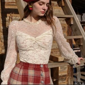 Elegant Lace Cream Top